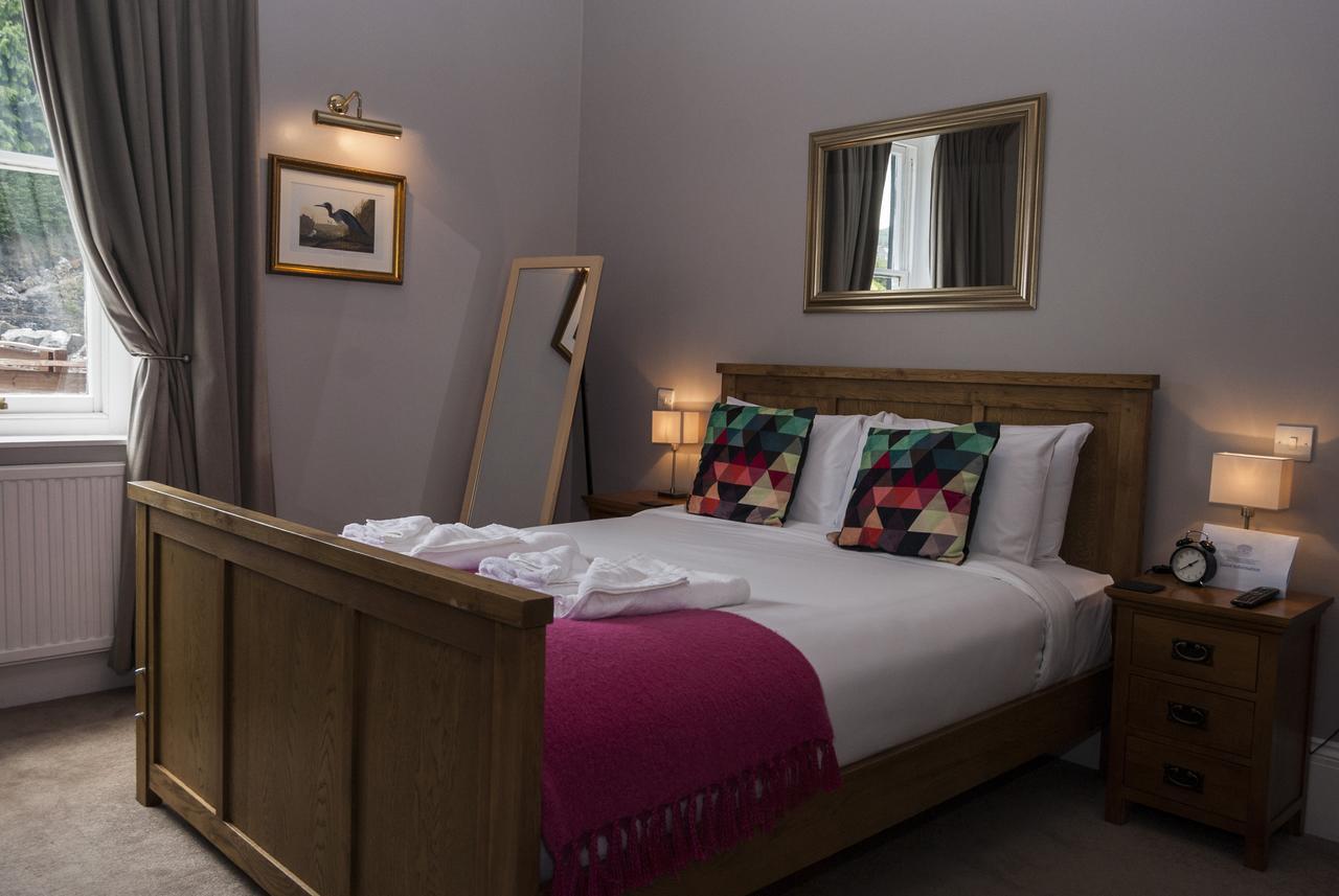 ホテル The Seymour Arms Blagdon エクステリア 写真