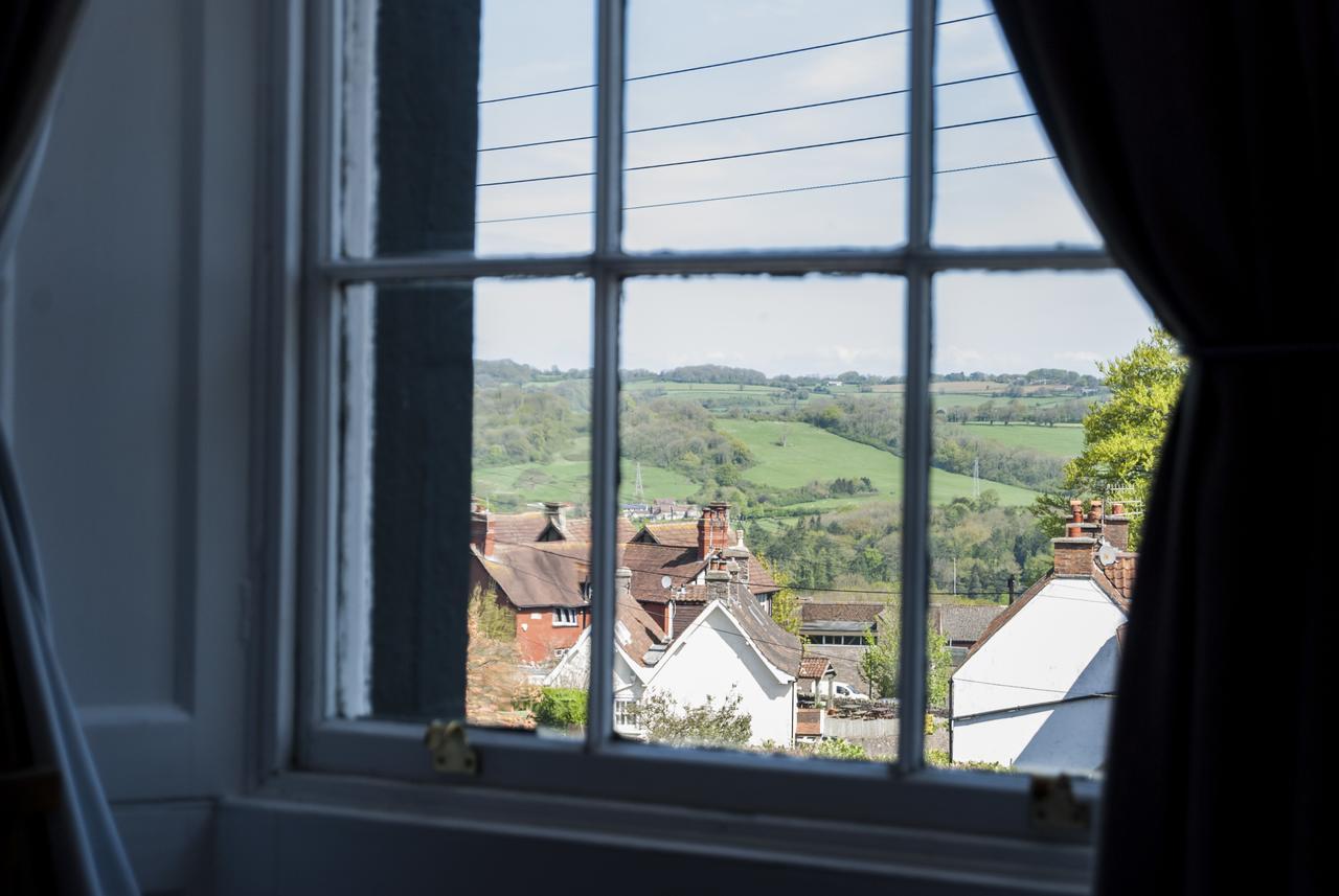 ホテル The Seymour Arms Blagdon エクステリア 写真