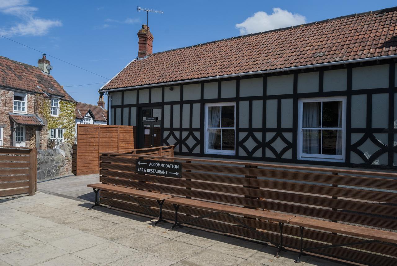 ホテル The Seymour Arms Blagdon エクステリア 写真