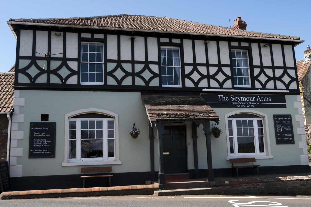 ホテル The Seymour Arms Blagdon エクステリア 写真