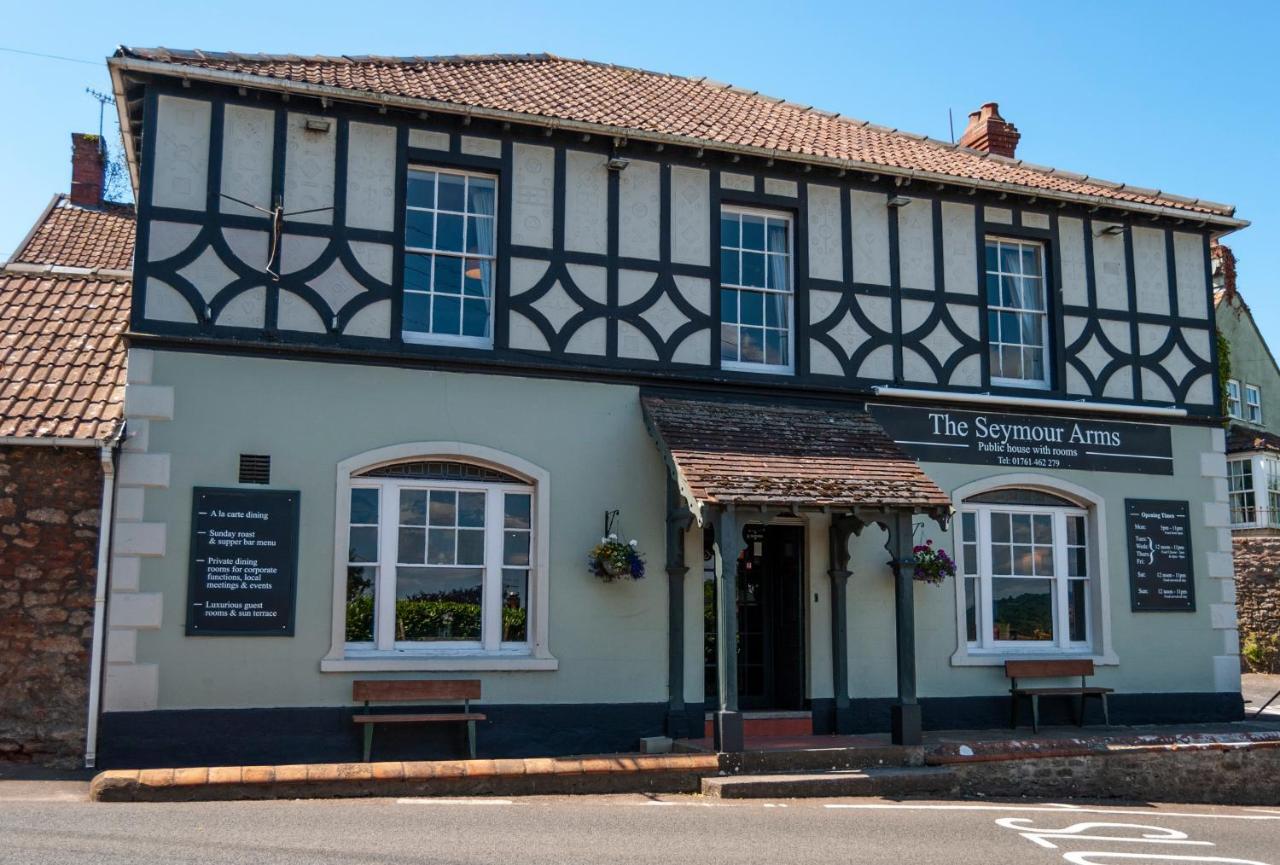 ホテル The Seymour Arms Blagdon エクステリア 写真
