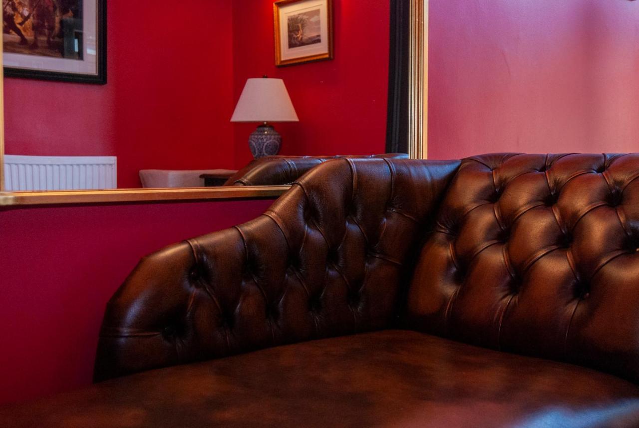 ホテル The Seymour Arms Blagdon エクステリア 写真